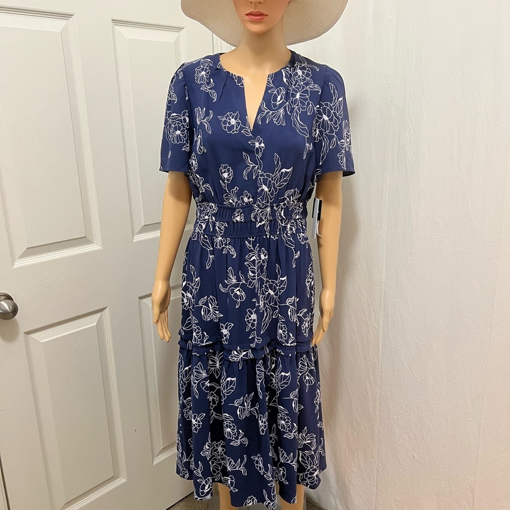 Signature by Robbie Bee, size Large dress